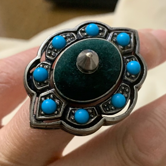 Gucci Velvet Beaded Spike Cocktail Ring Size 5.5 - Picture 2 of 16